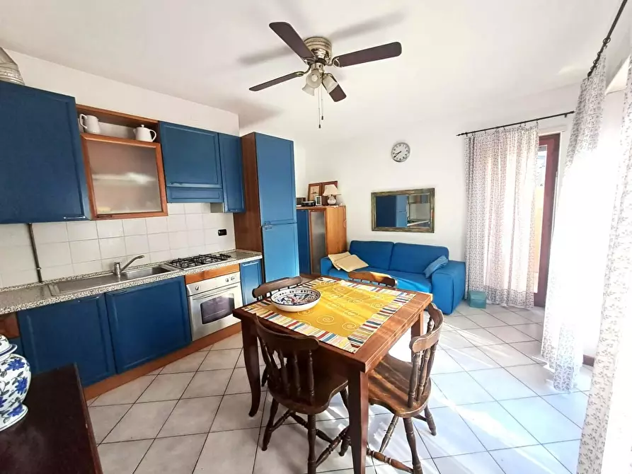 Immagine 2 di Appartamento in vendita  a Massa