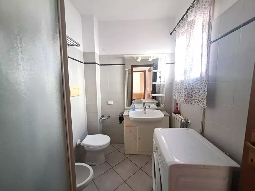 Immagine 15 di Appartamento in vendita  a Massa