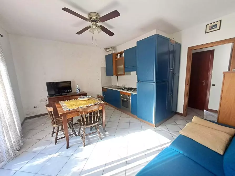 Immagine 6 di Appartamento in vendita  a Massa