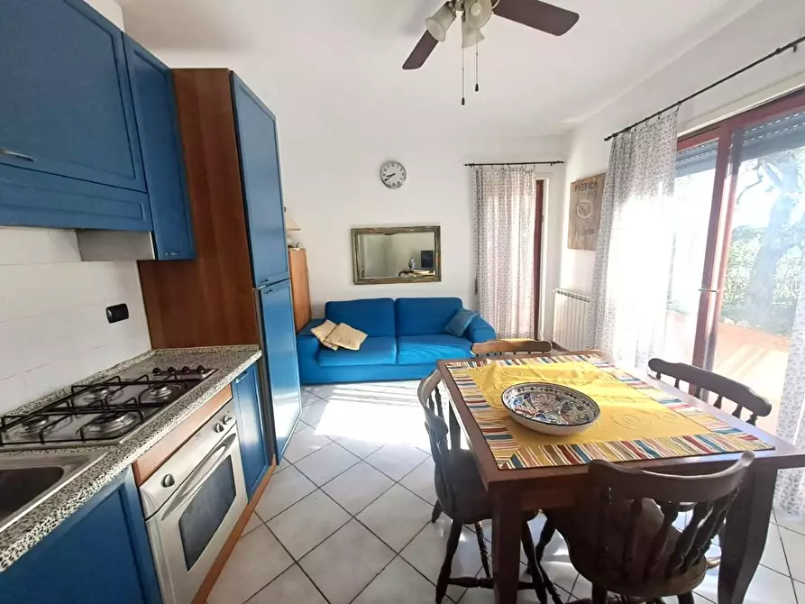 Immagine 4 di Appartamento in vendita  a Massa