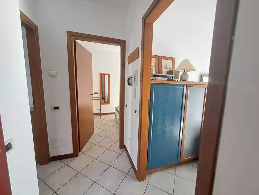 Immagine 13 di Appartamento in vendita  a Massa