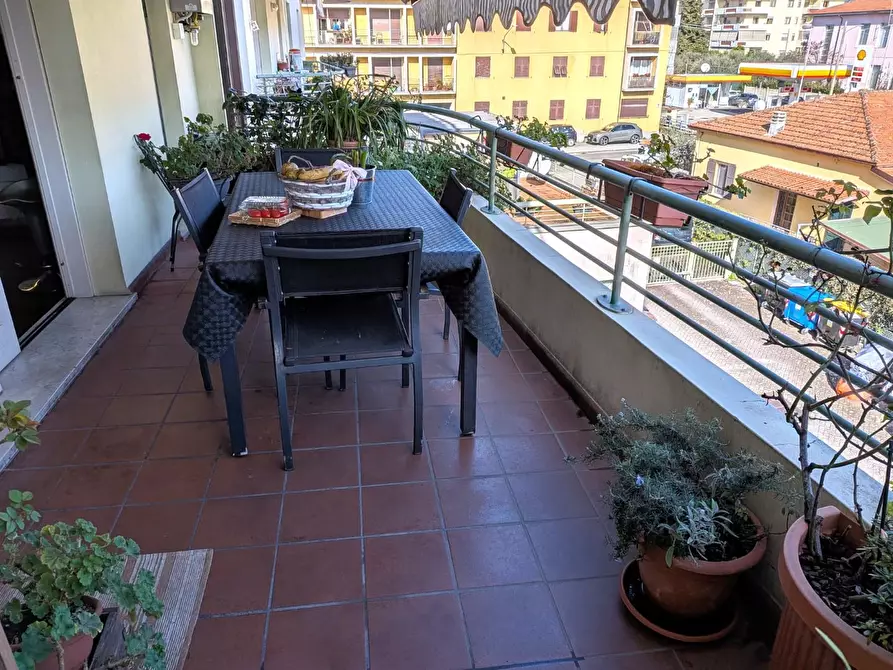 Immagine 7 di Appartamento in vendita  a Massa