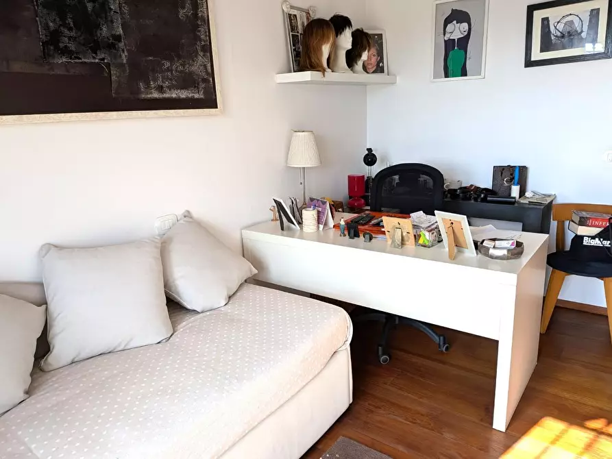 Immagine 39 di Appartamento in vendita  a Massa