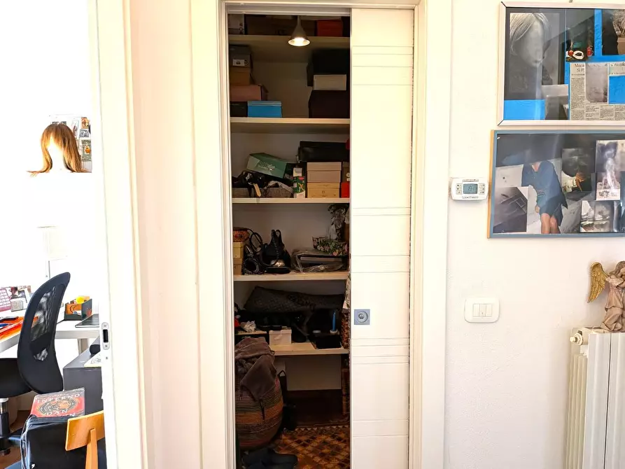 Immagine 40 di Appartamento in vendita  a Massa