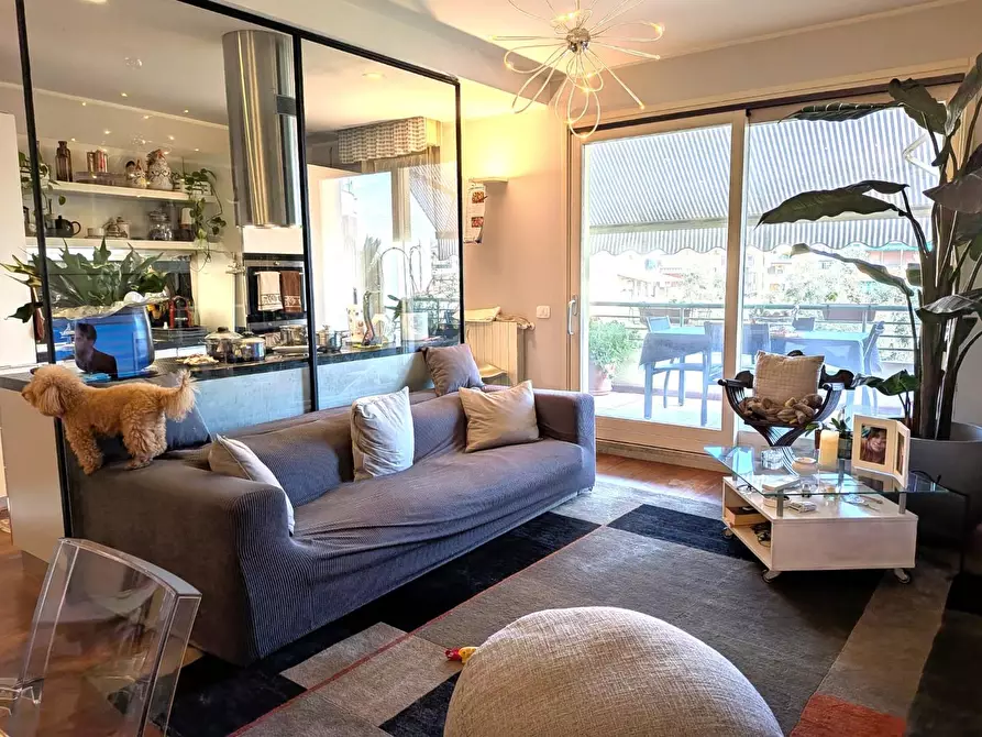 Immagine 1 di Appartamento in vendita  a Massa