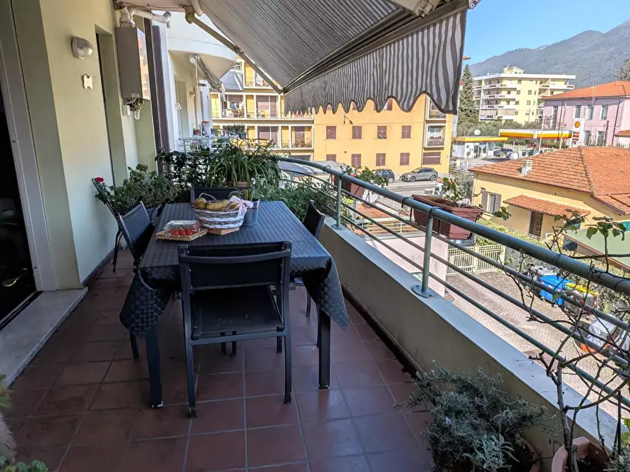 Immagine 6 di Appartamento in vendita  a Massa