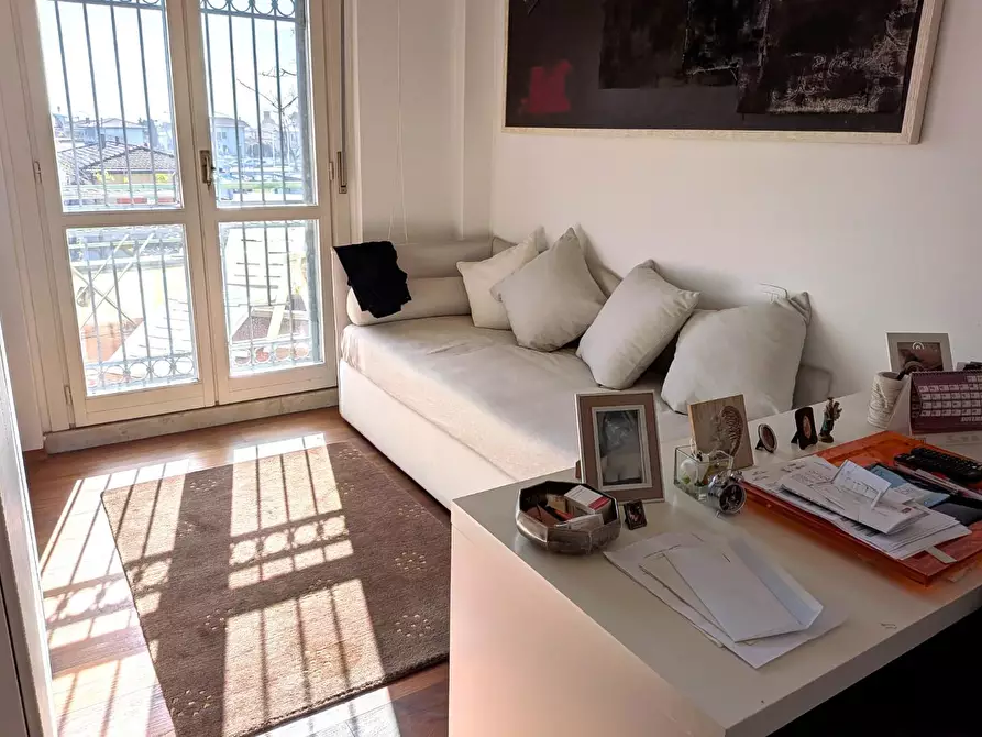 Immagine 36 di Appartamento in vendita  a Massa