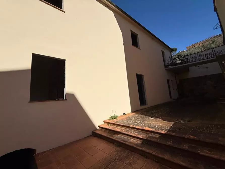 Immagine 2 di Porzione di casa in vendita  a Certaldo