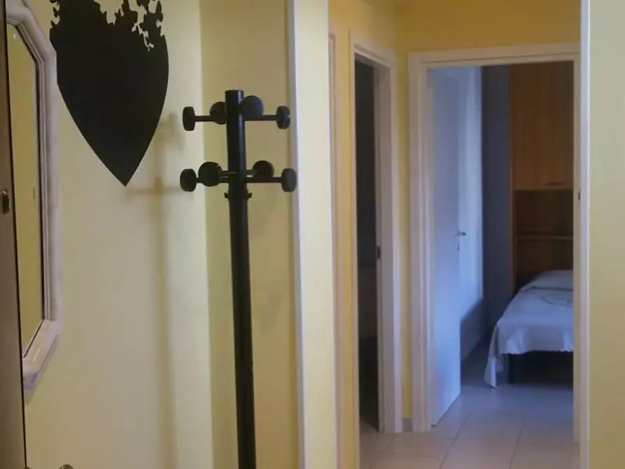 Immagine 5 di Appartamento in vendita  a Carrara