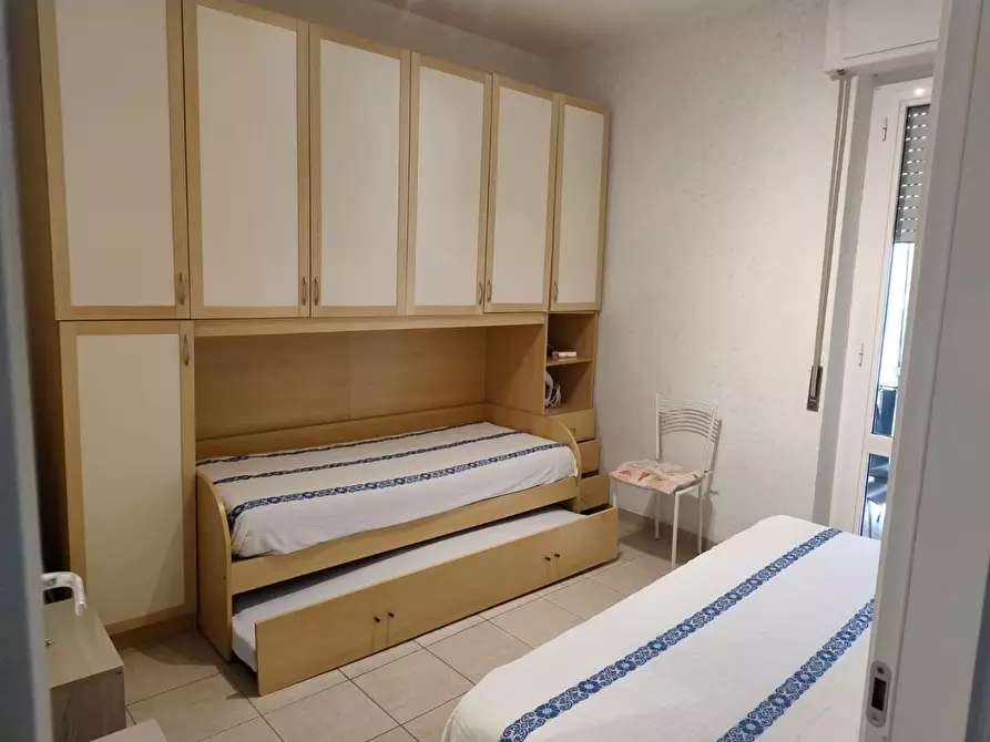 Immagine 11 di Appartamento in vendita  a Carrara