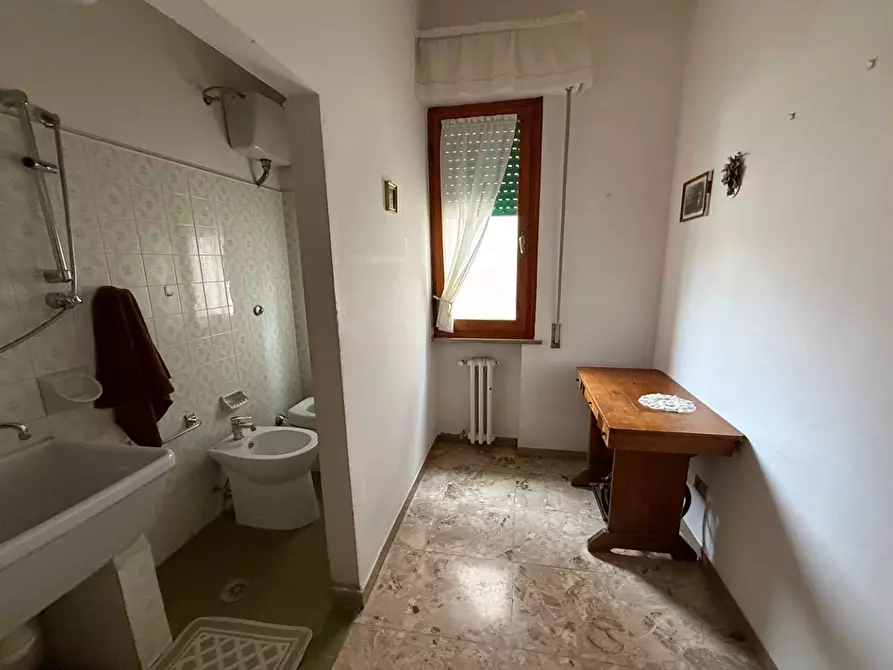 Immagine 10 di Appartamento in vendita  a Certaldo