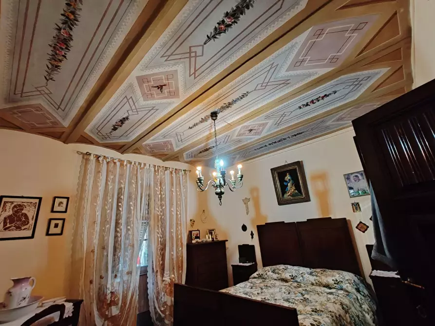 Immagine 11 di Appartamento in vendita  a Carrara