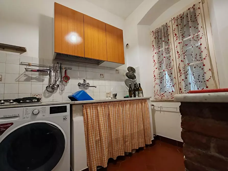 Immagine 6 di Appartamento in vendita  a Carrara