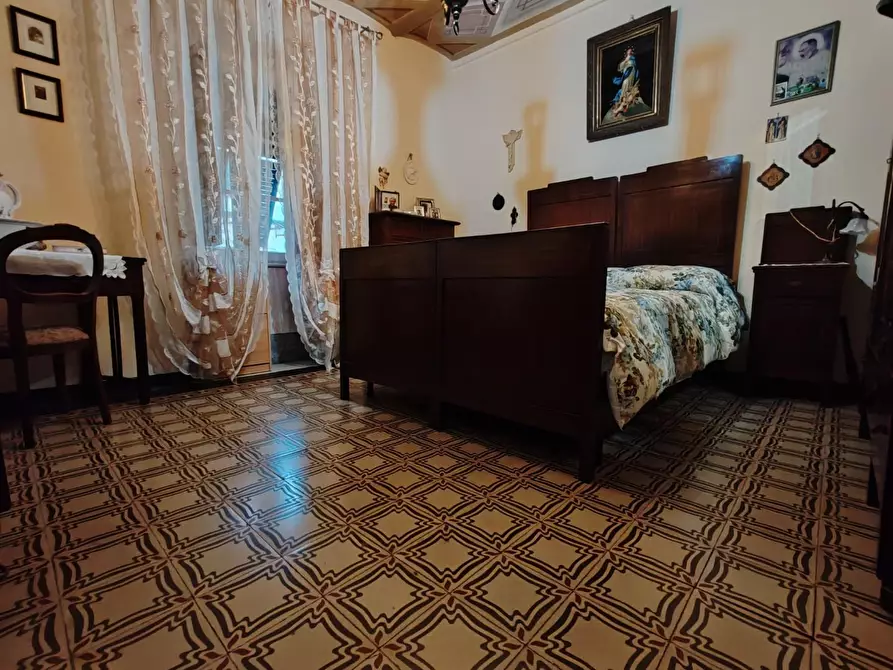 Immagine 4 di Appartamento in vendita  a Carrara