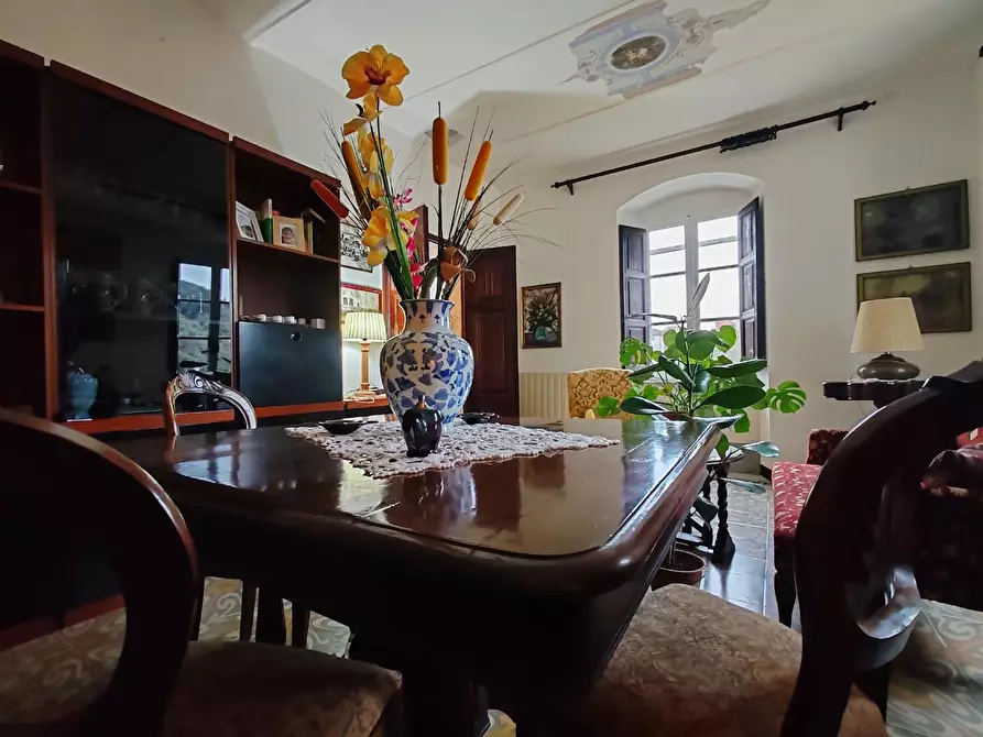 Immagine 2 di Appartamento in vendita  a Carrara