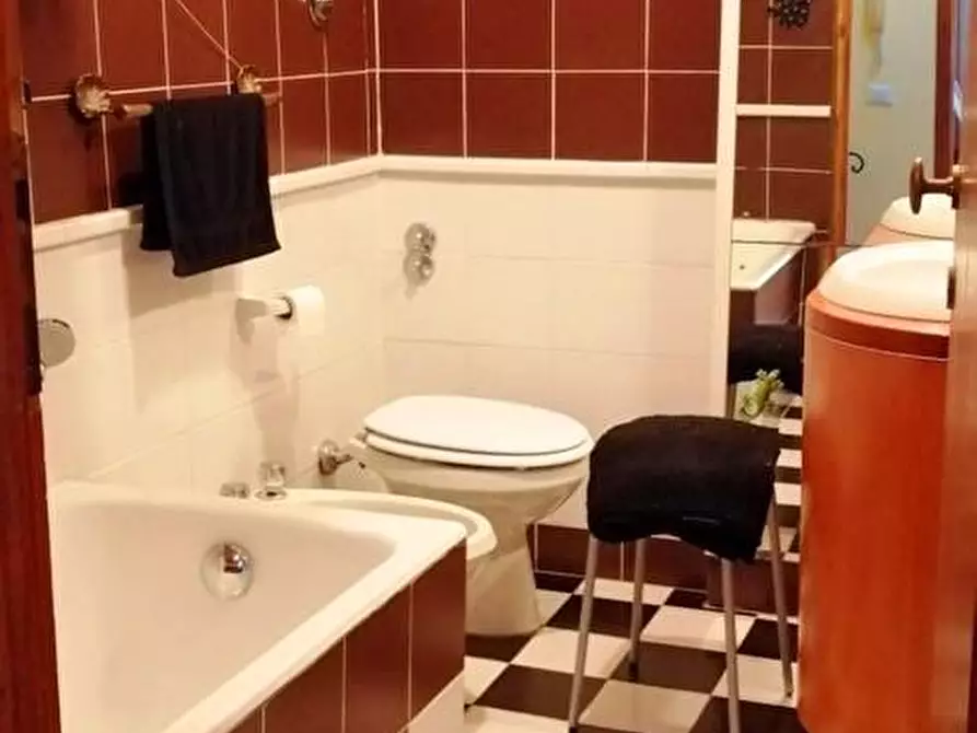 Immagine 13 di Terratetto in vendita  a Pisa