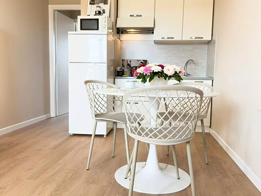 Immagine 2 di Appartamento in affitto  a Pisa