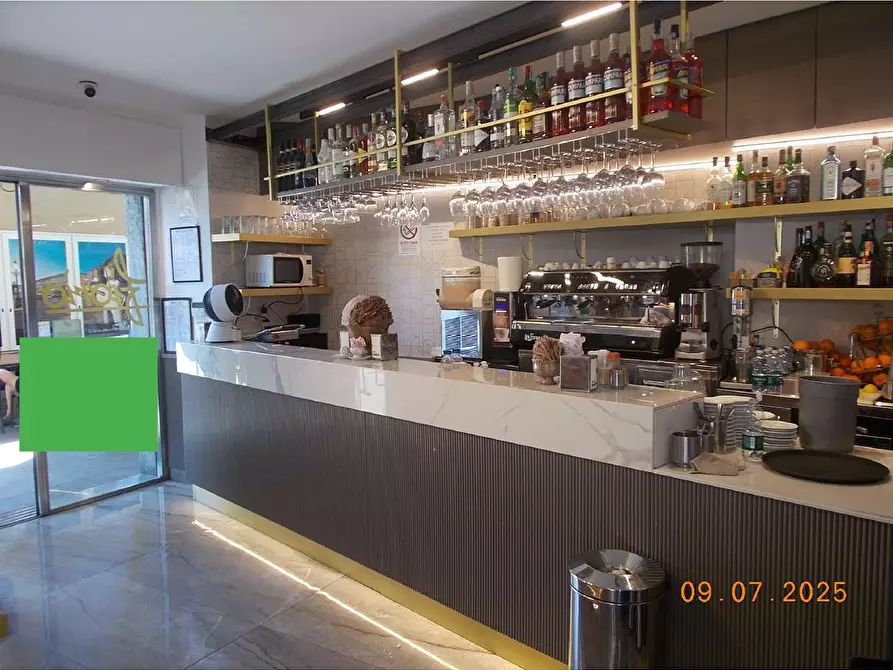 Immagine 12 di Negozio in vendita  a Torino