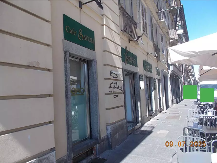 Immagine 5 di Negozio in vendita  a Torino