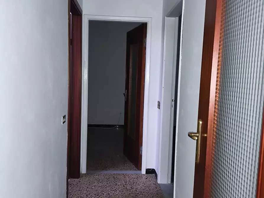 Immagine 4 di Casa semindipendente in vendita  a Ortonovo