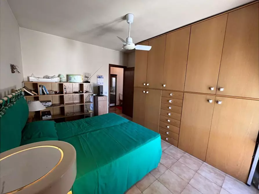 Immagine 5 di Mansarda in vendita  a Viareggio