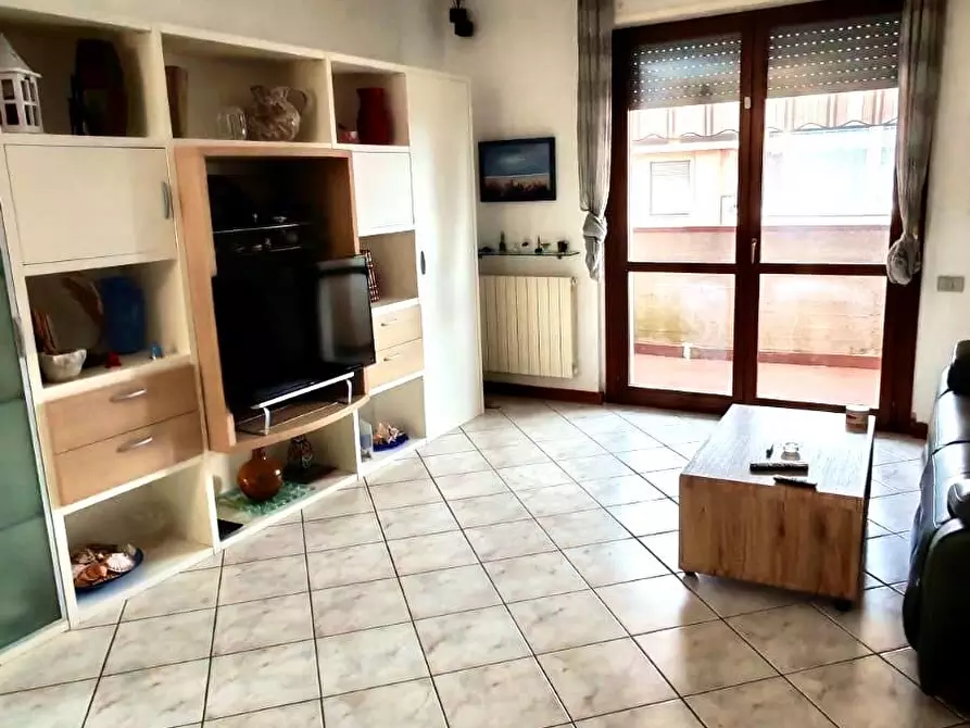 Immagine 5 di Appartamento in vendita  a Massa