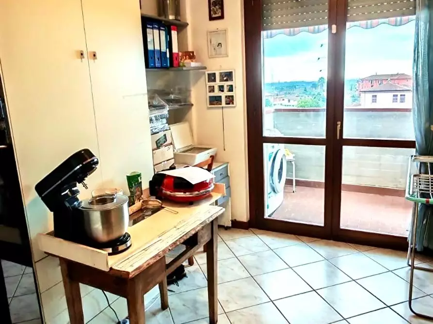 Immagine 9 di Appartamento in vendita  a Massa