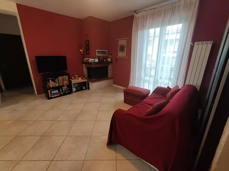Immagine 1 di Appartamento in vendita  a Siena