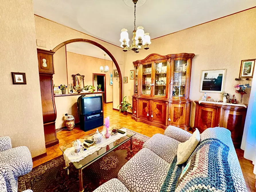 Immagine 8 di Appartamento in vendita  a Castelfiorentino