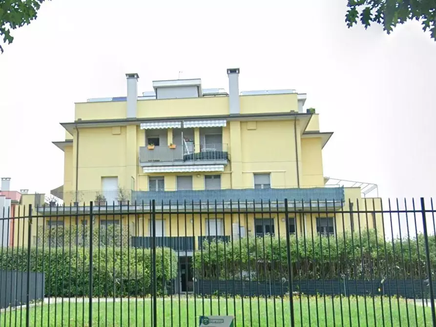 Immagine 1 di Appartamento in vendita  a Cerro Maggiore