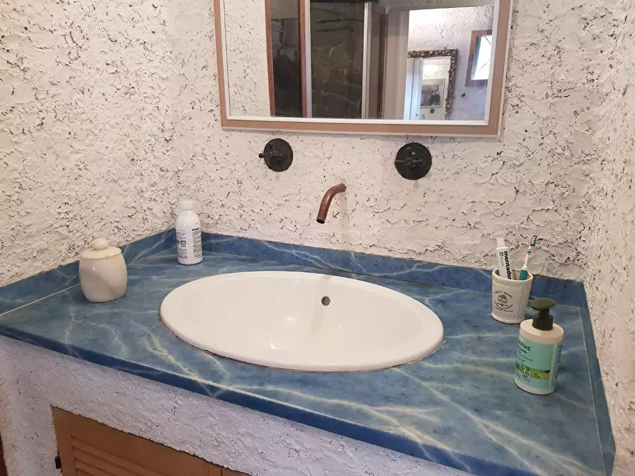 Immagine 14 di Casa indipendente in vendita  a Carrara