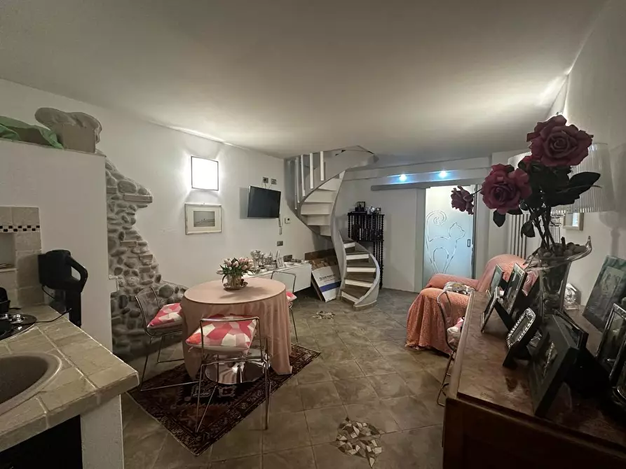 Immagine 15 di Casa quadrifamiliare in vendita  a Rosignano Marittimo