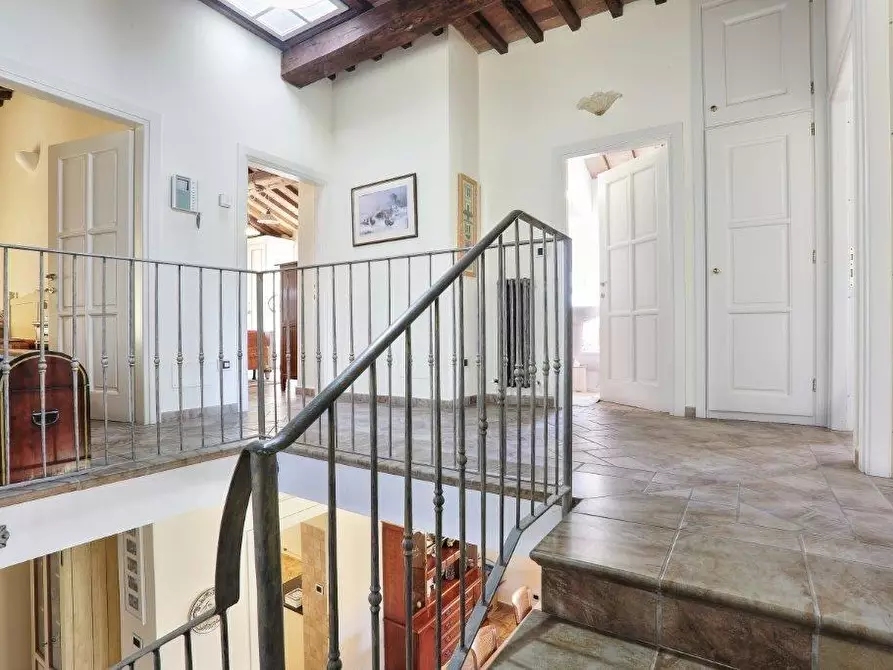 Immagine 11 di Villa in vendita  a Campiglia Marittima