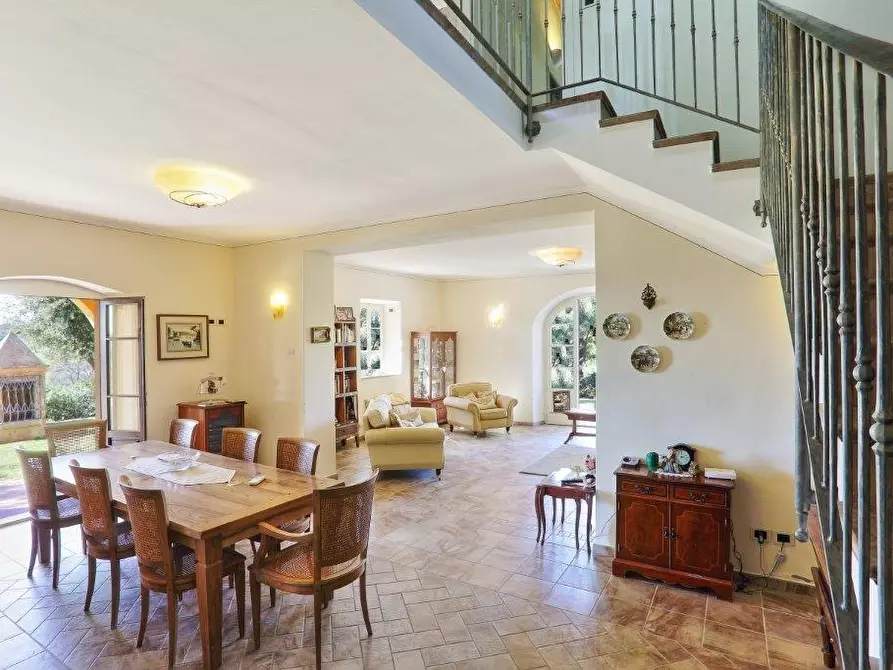 Immagine 1 di Villa in vendita  a Campiglia Marittima