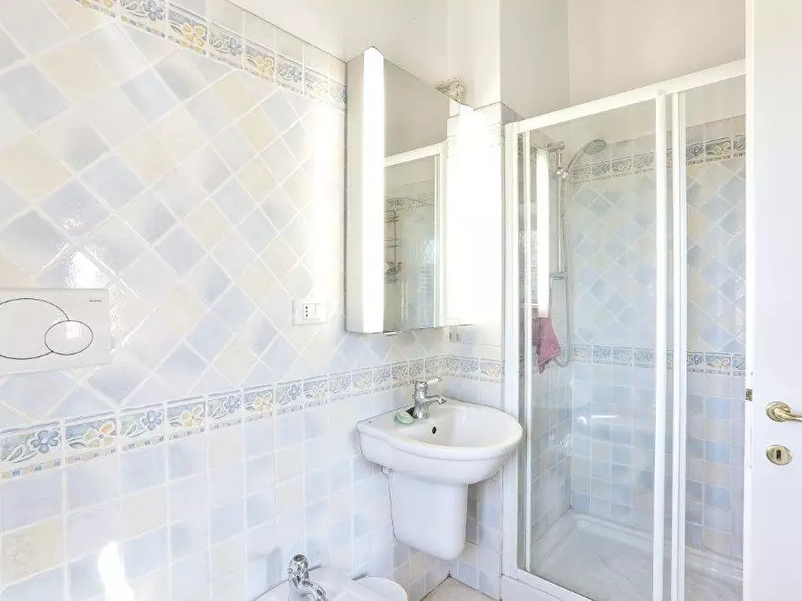 Immagine 5 di Villa in vendita  a Campiglia Marittima