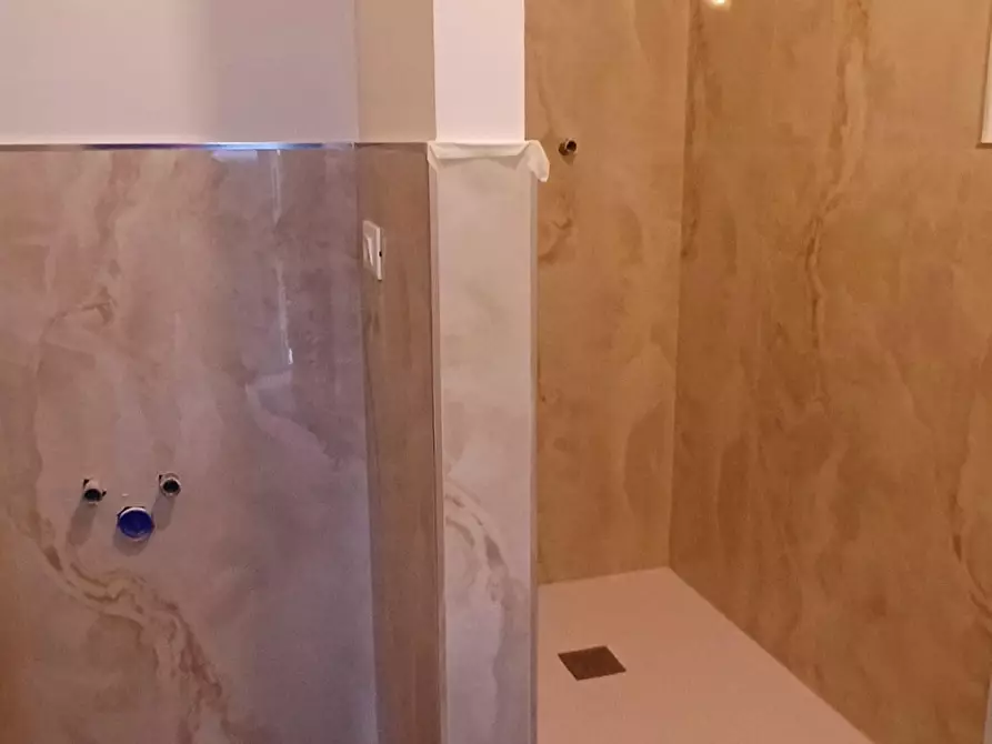 Immagine 16 di Casa indipendente in vendita  a Massa