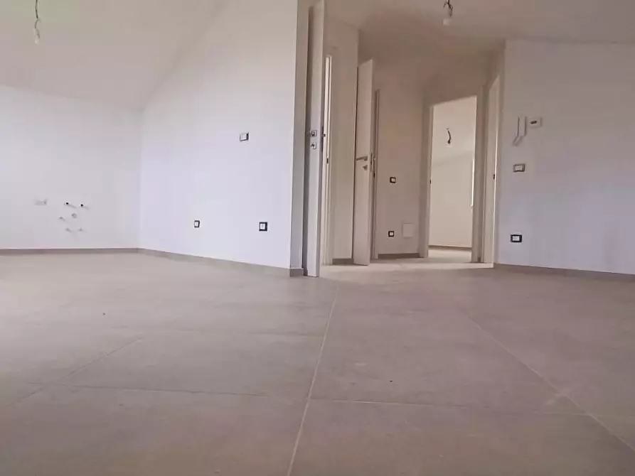 Immagine 23 di Casa indipendente in vendita  a Massa