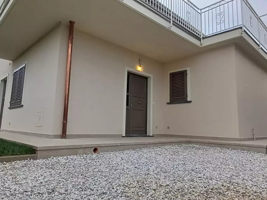 Immagine 14 di Casa indipendente in vendita  a Massa