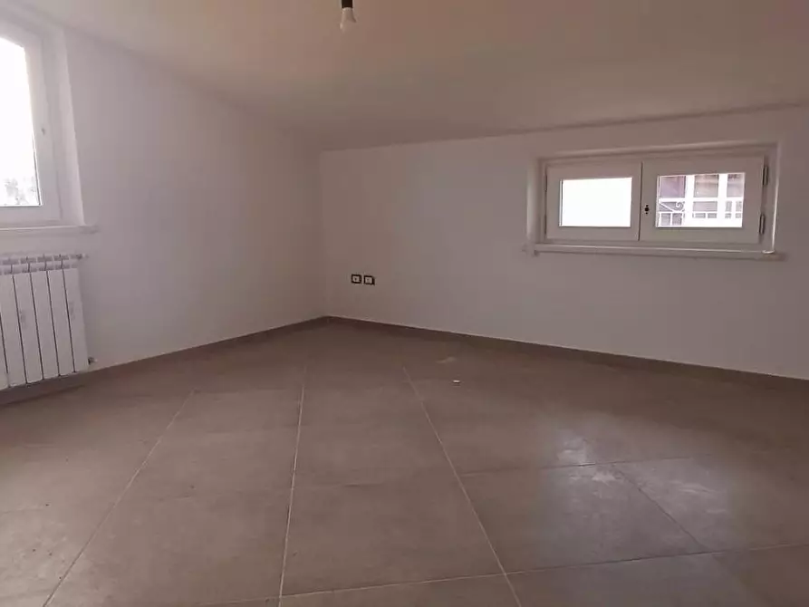 Immagine 22 di Casa indipendente in vendita  a Massa