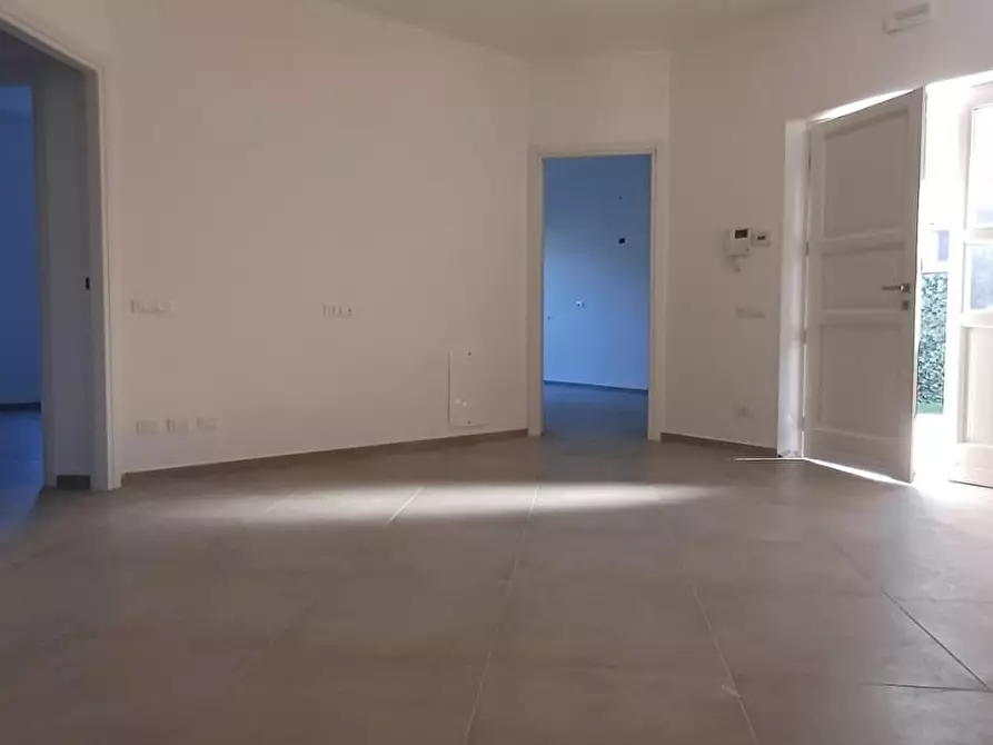 Immagine 7 di Casa indipendente in vendita  a Massa