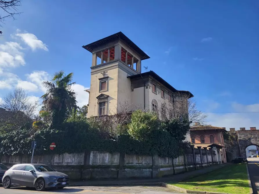 Immagine 19 di Villa in vendita  a Pisa