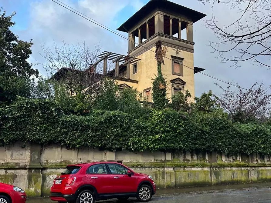 Immagine 47 di Villa in vendita  a Pisa