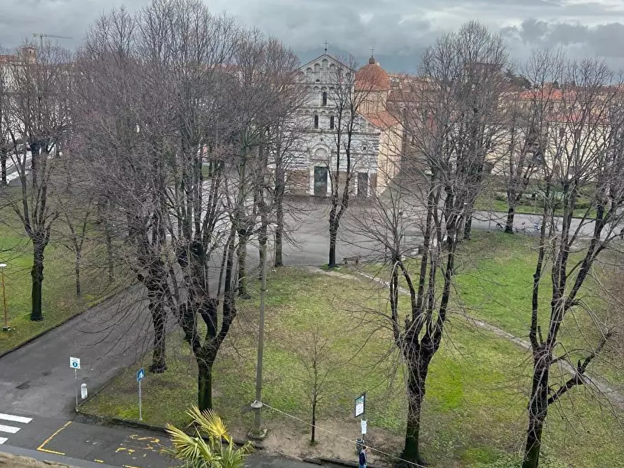 Immagine 21 di Villa in vendita  a Pisa