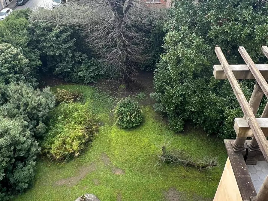 Immagine 24 di Villa in vendita  a Pisa