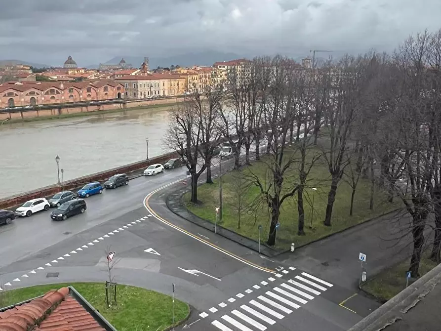 Immagine 22 di Villa in vendita  a Pisa