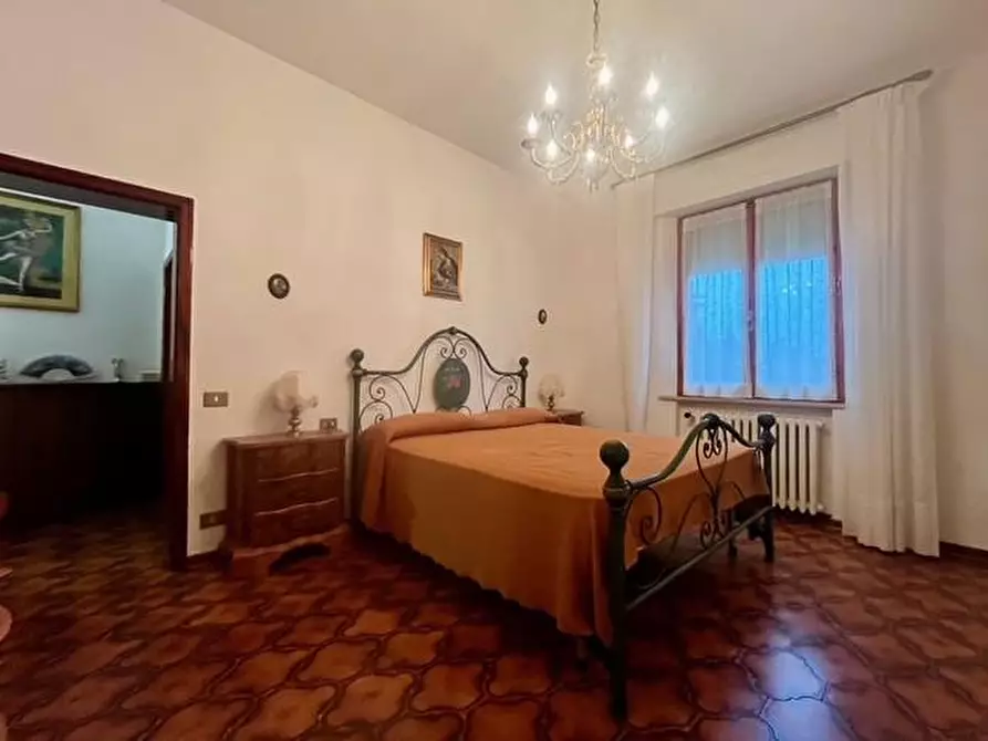 Immagine 4 di Appartamento in vendita  a Asciano