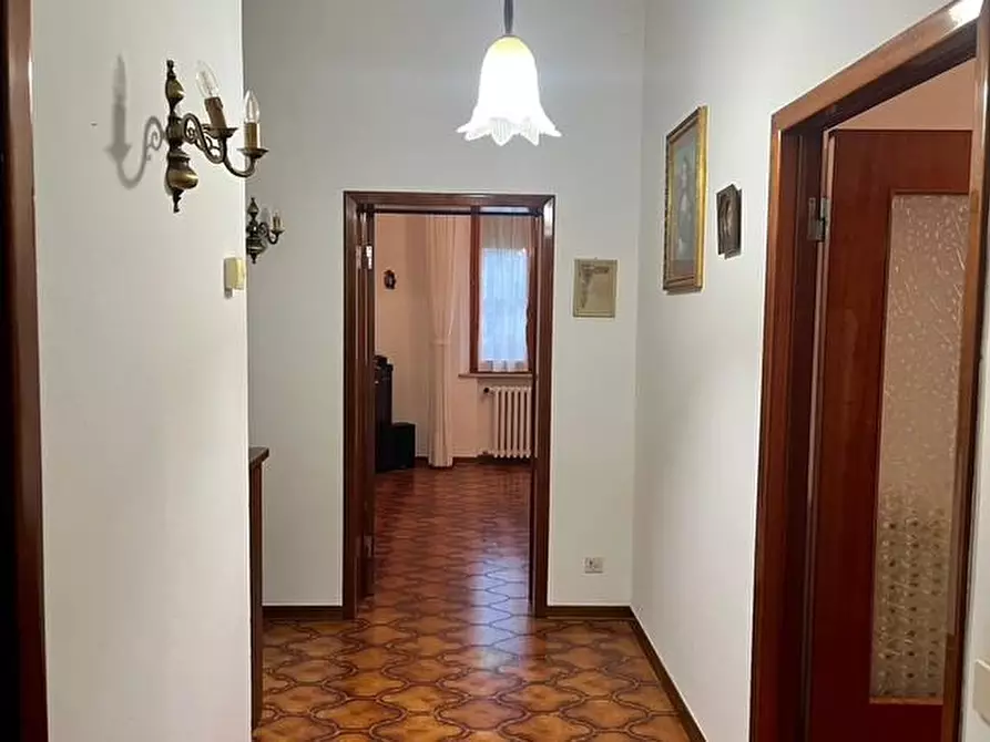 Immagine 14 di Appartamento in vendita  a Asciano