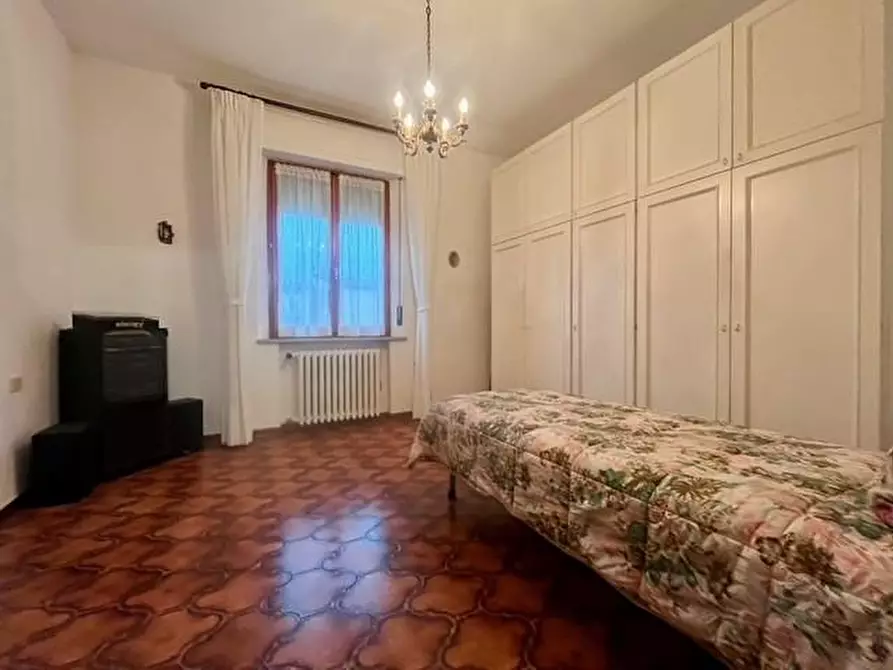 Immagine 9 di Appartamento in vendita  a Asciano