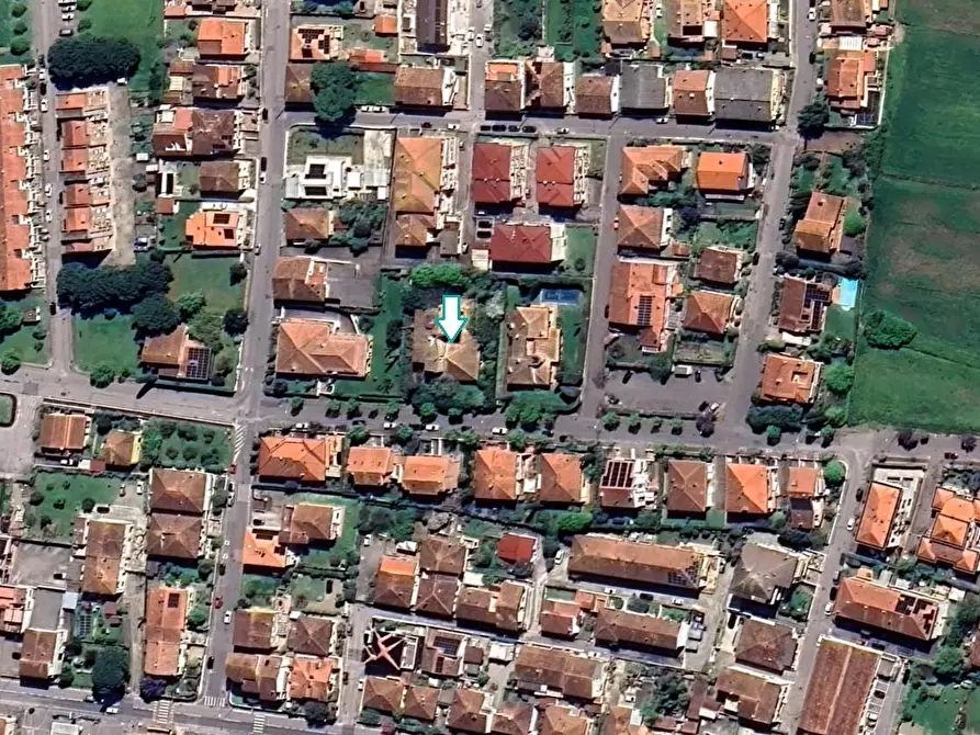 Immagine 1 di Villa in vendita  a Ponsacco