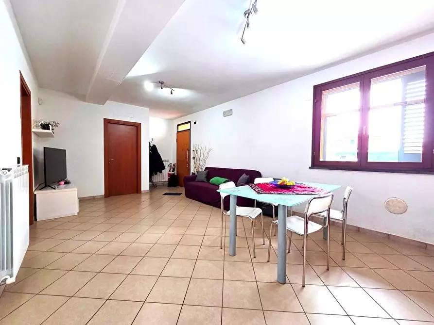 Immagine 3 di Appartamento in vendita  a Altopascio